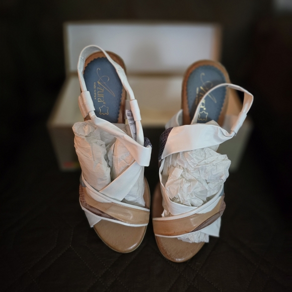 Brand New with Tag Azura Sandals - Picture 4 of 5